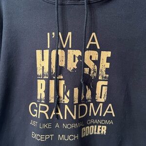 Women’s Horse Riding Grandma Hooded Sweatshirt XL.